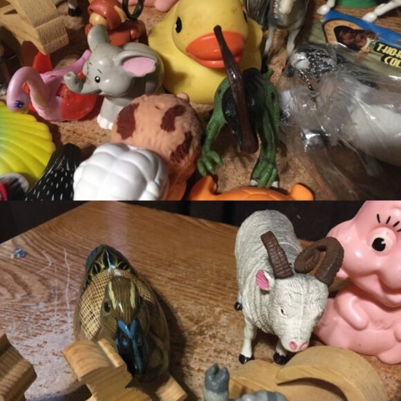 HUGE LOT OF ANIMAL FIGURES TOYS VINTAGE PLASTIC FISH RABBIT HORSE DINOSAURS ZOO - Picture 3 of 9